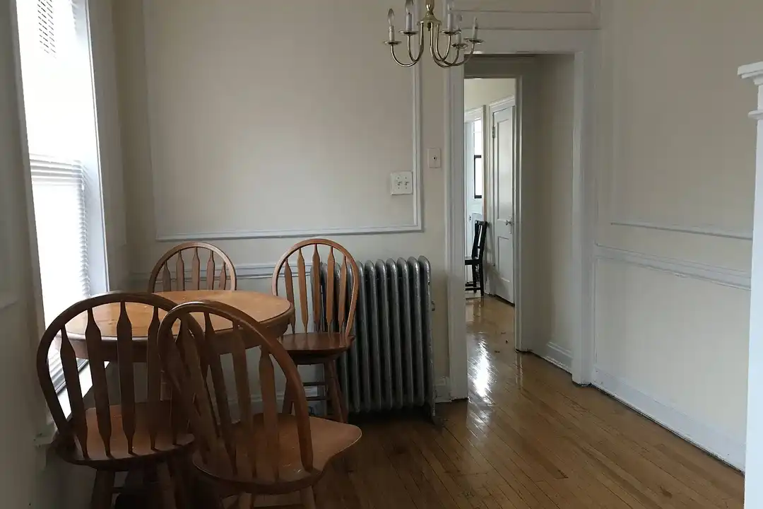620 W. Addison St. - View 3