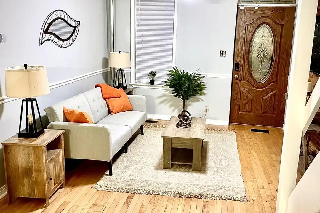 1710 Marshall St - View 4