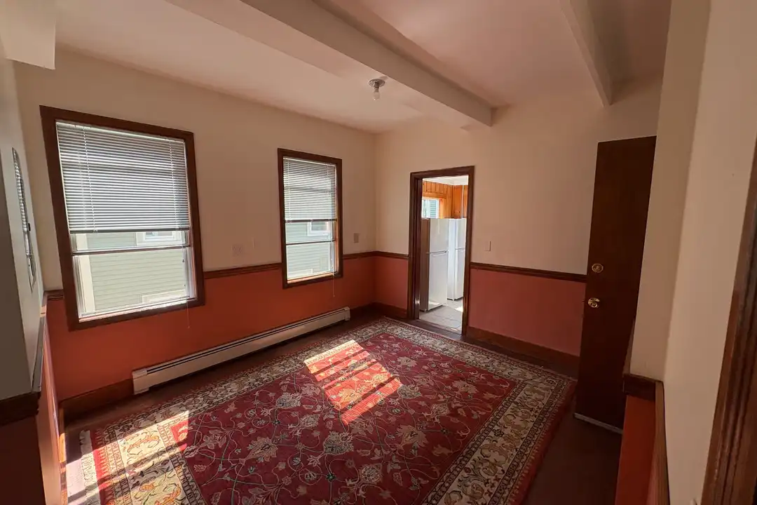 8 Bynner St unit 3 – photo 1 of 14