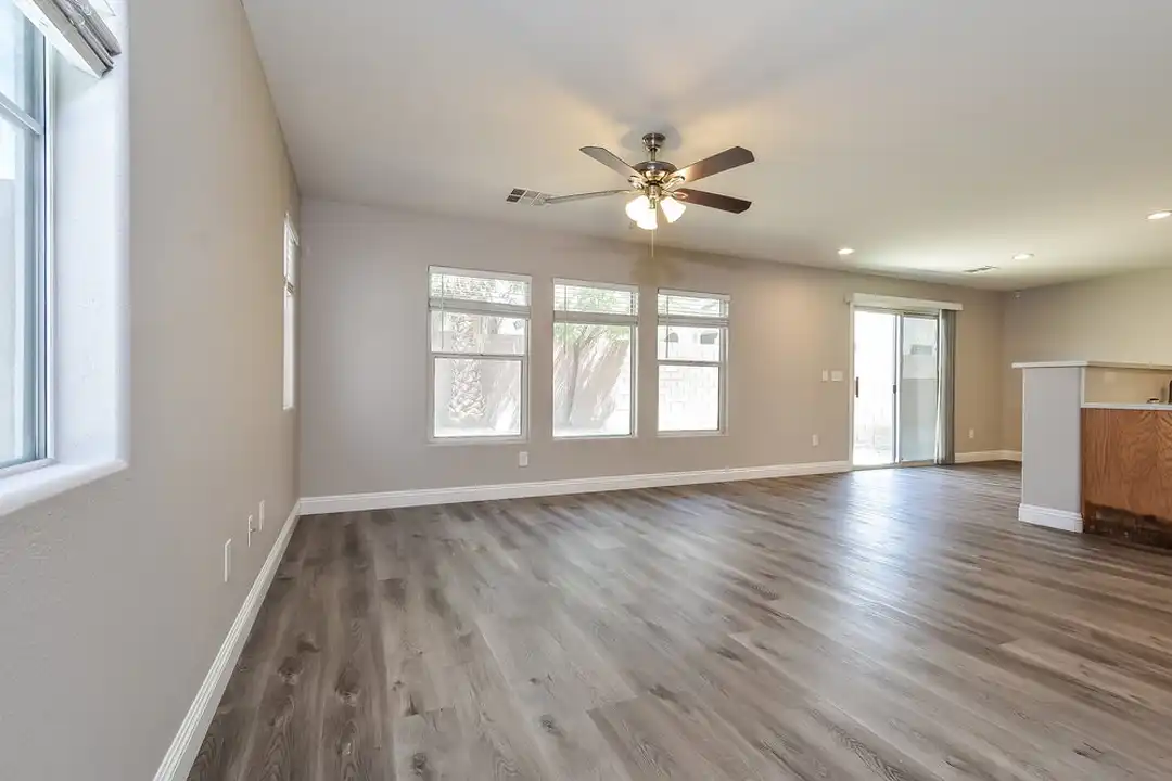124 Icy River Ave - View 5