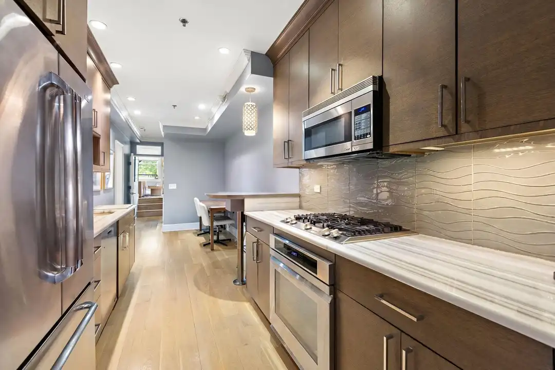 Apartment in Hoboken - View 3