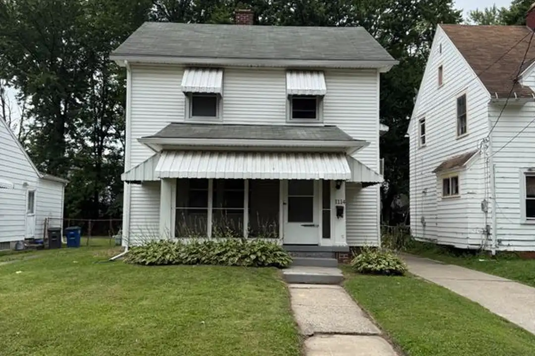 1114 Underwood Ave – photo 1
