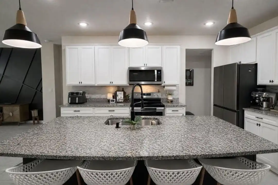 2394 Post St - View 2