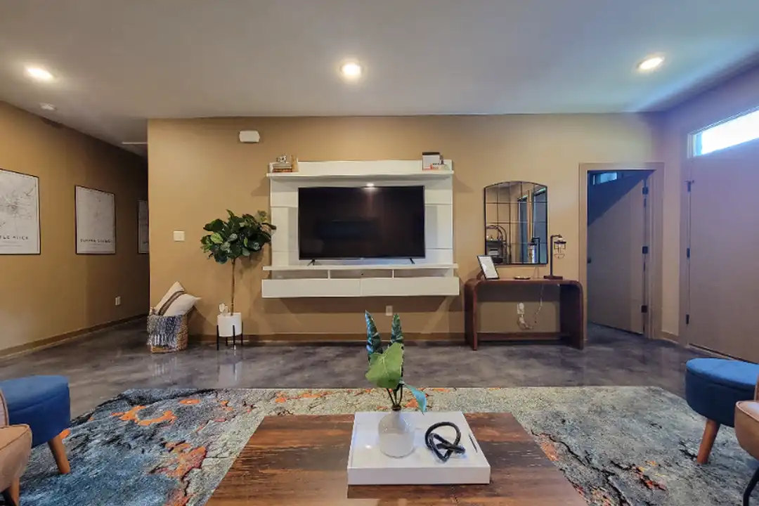 2318 S Rock St - View 3