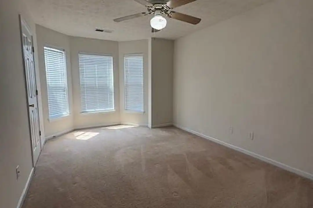 95 Saddlebrook Dr - View 3