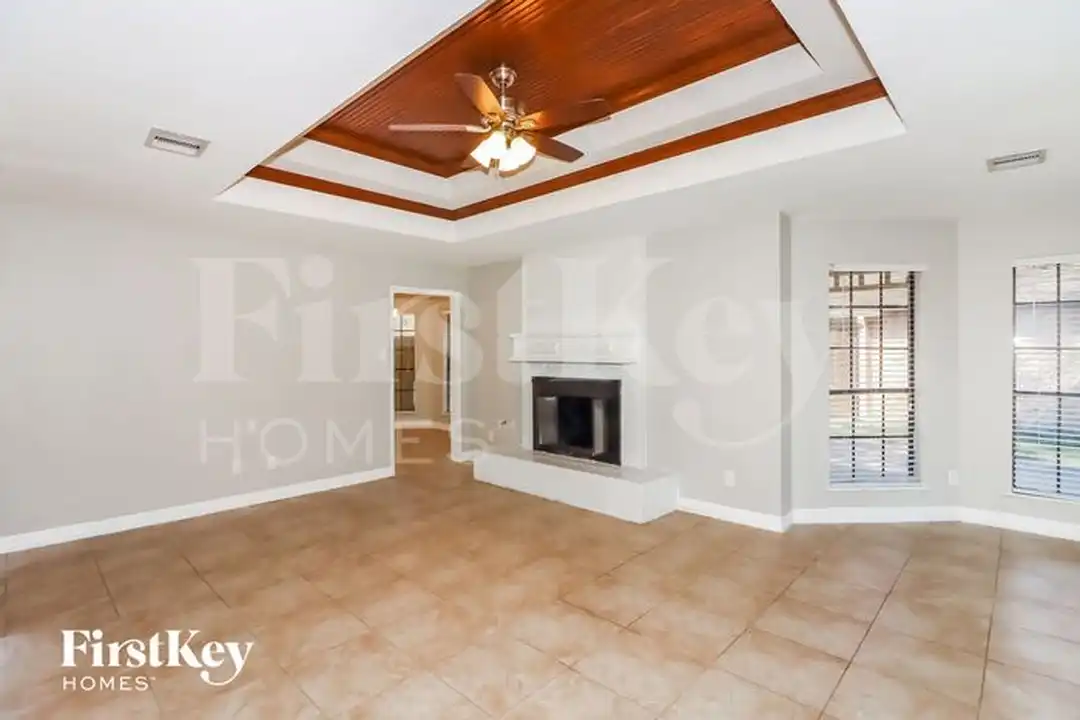 6611 Gleneagles Dr - View 4