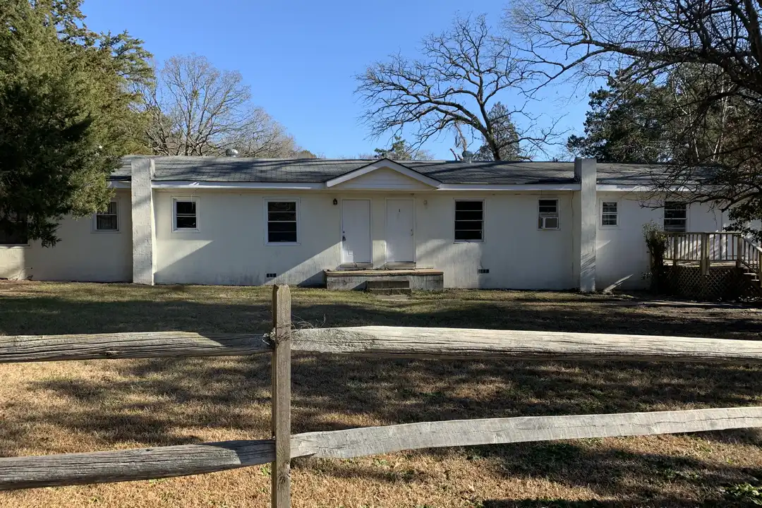 838 Anita Rd unit 4 – photo 1