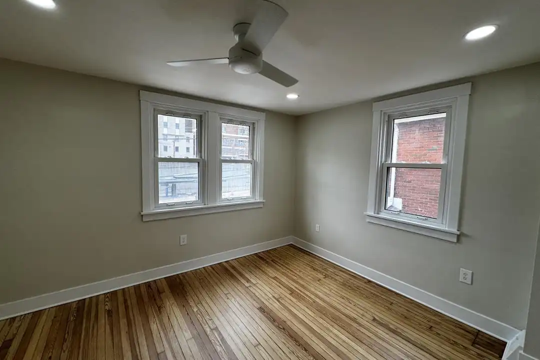 631 Shady Dr E – photo 1