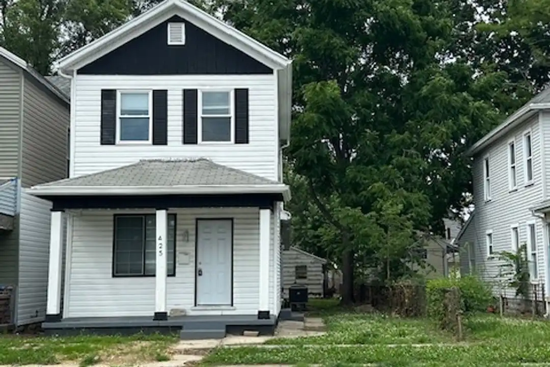 425 Huffman Ave – photo 1