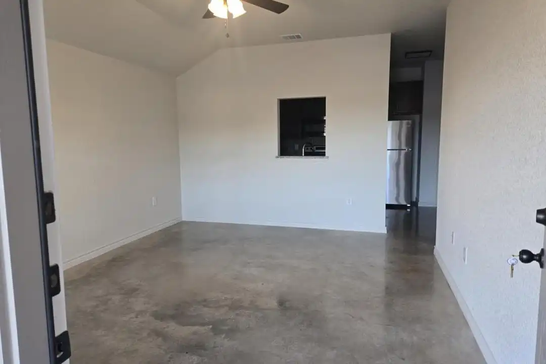 213 Stillhouse Rd - More