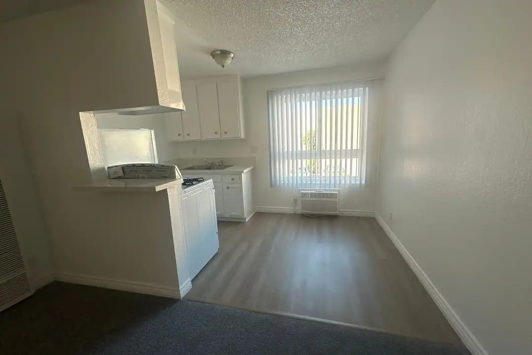 12003 Hart St unit 14 - View 6