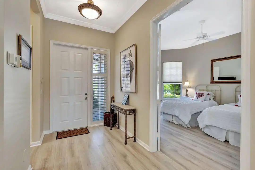 2941 Twin Oaks Way - View 3