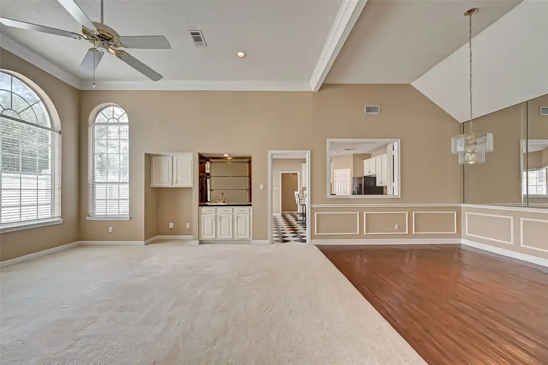 House in Houston - More