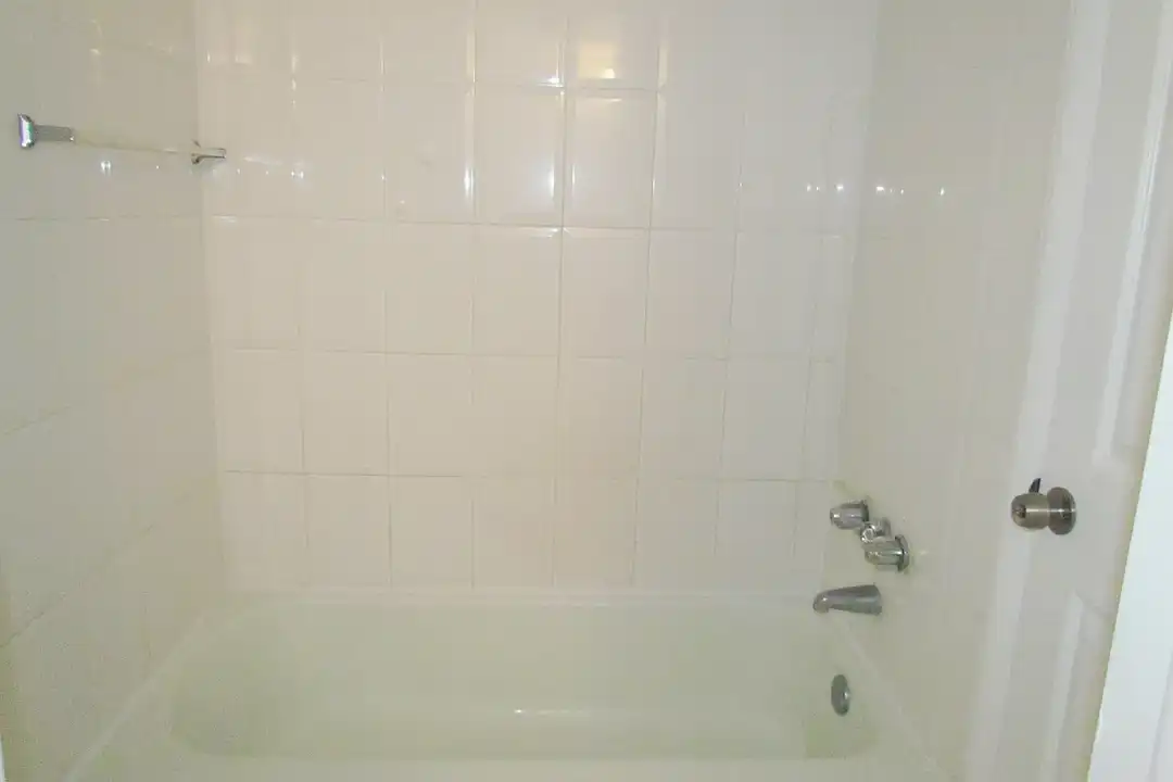 Seawind Lakes I - View 4