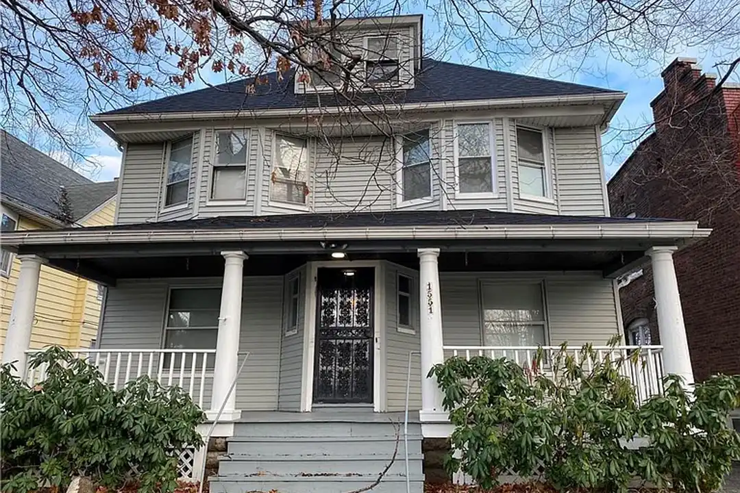 1551-5 E. 118th St. – photo 1