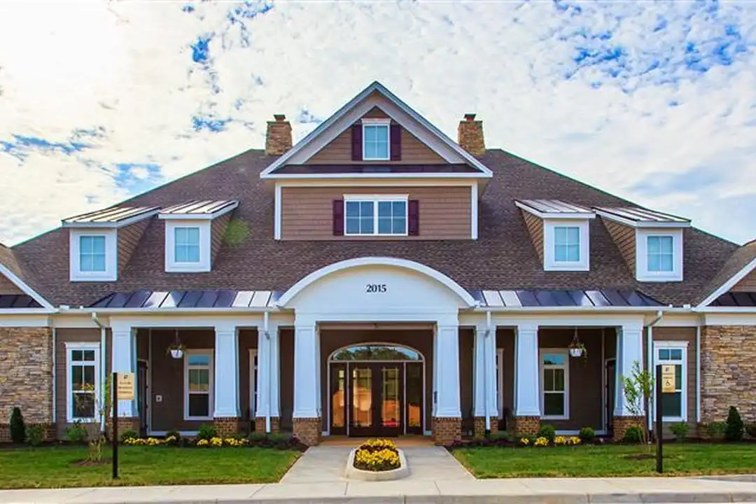2240 Reserve Cir - View 4