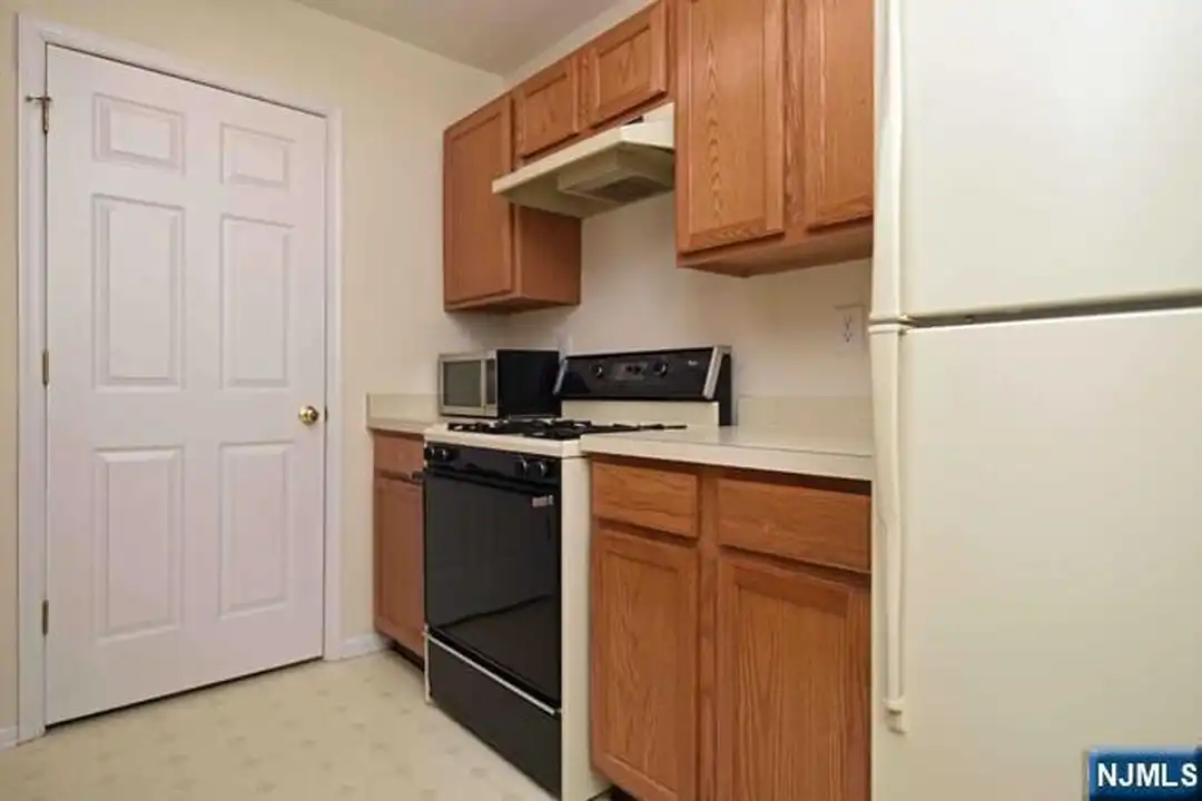 1094 Coventry Way unit 1094 - View 3