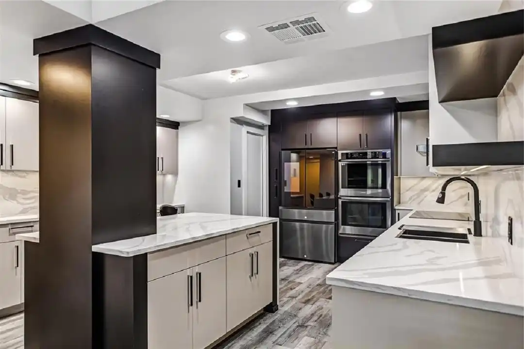 7550 Hinson St - View 5