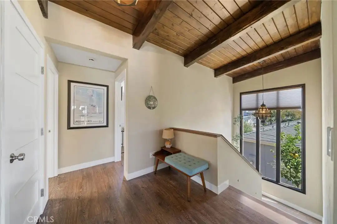 215 Monterey Dr - View 5