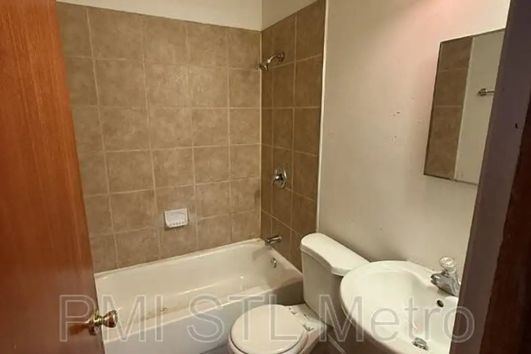 10515 Renfrew Dr - View 6