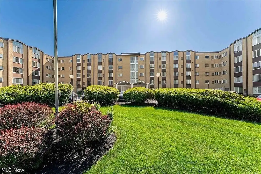 25735 Lorain Rd #513 – photo 1