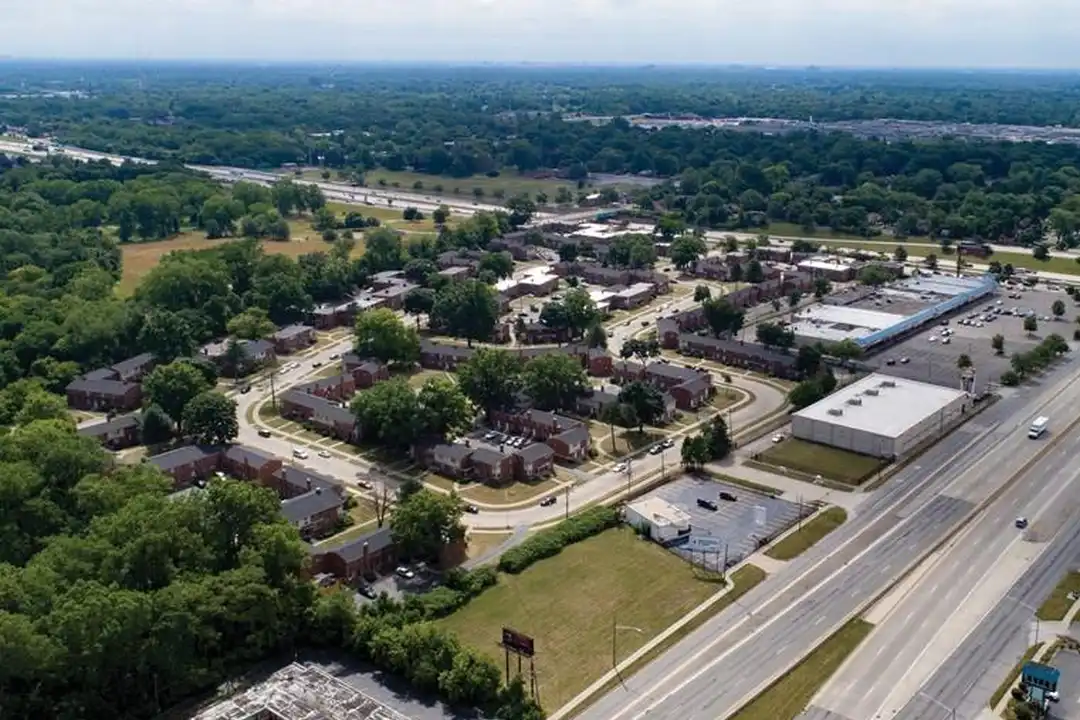 23652 Schoolcraft – pohled 2