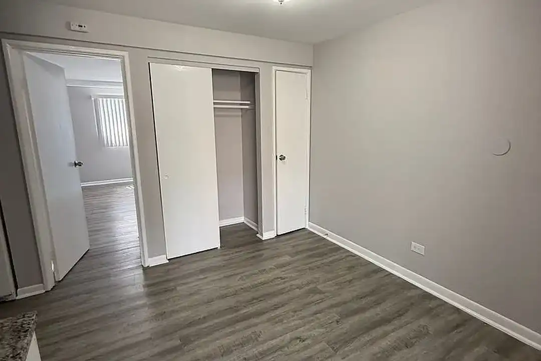 Astoria Commons Apartments – photo 1 of 25