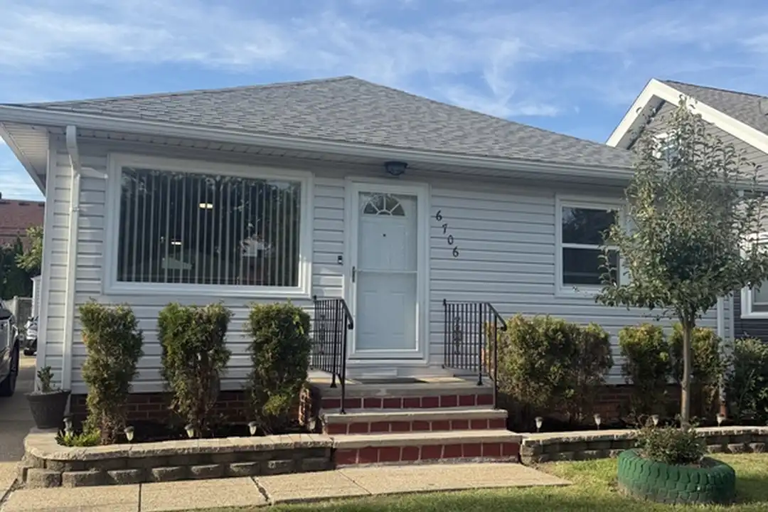 6706 Gilbert Ave – photo 1