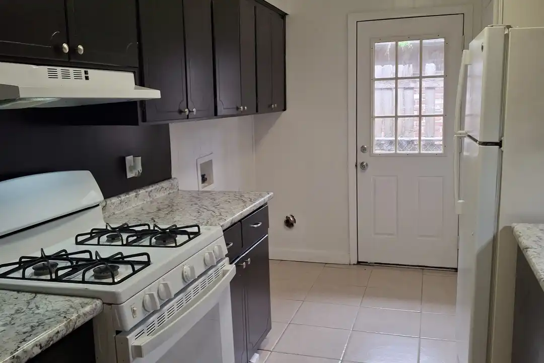 House in Baton Rouge - More