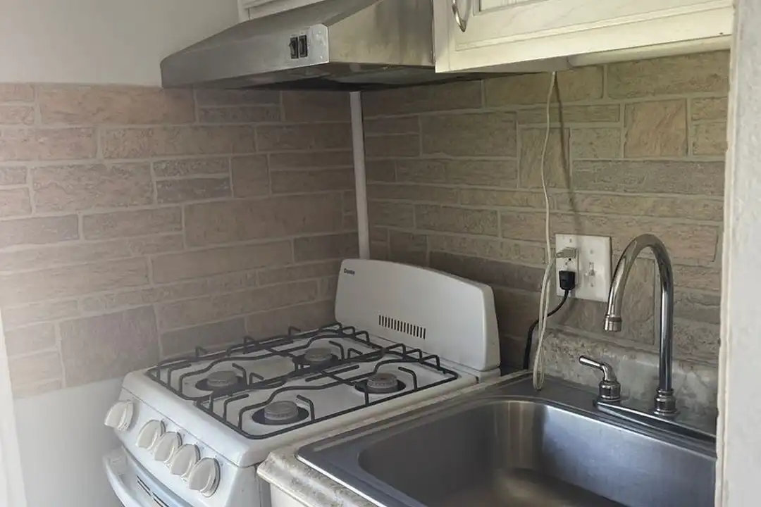 Apartment in Des Moines - View 3