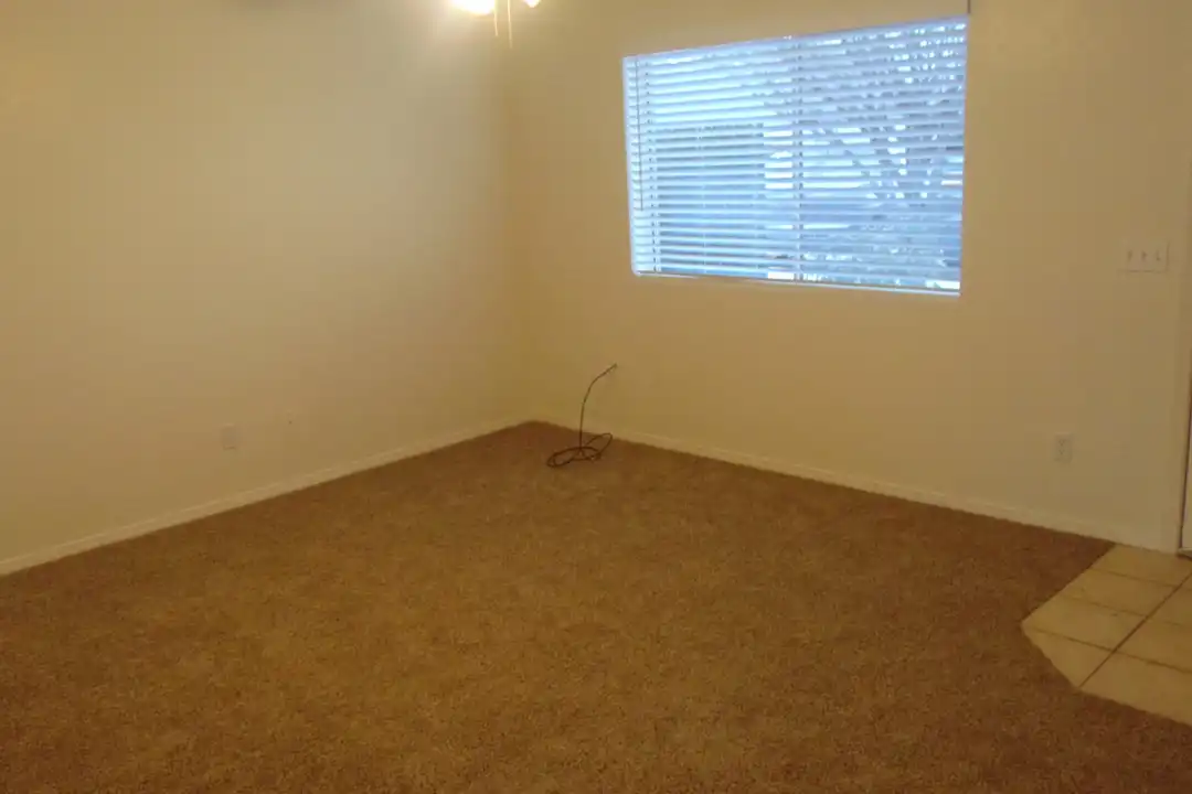 2809 N Superstition Ln unit D - View 2