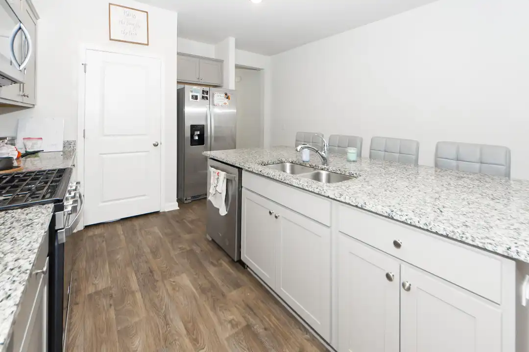 493 Cedarview Rd - View 6