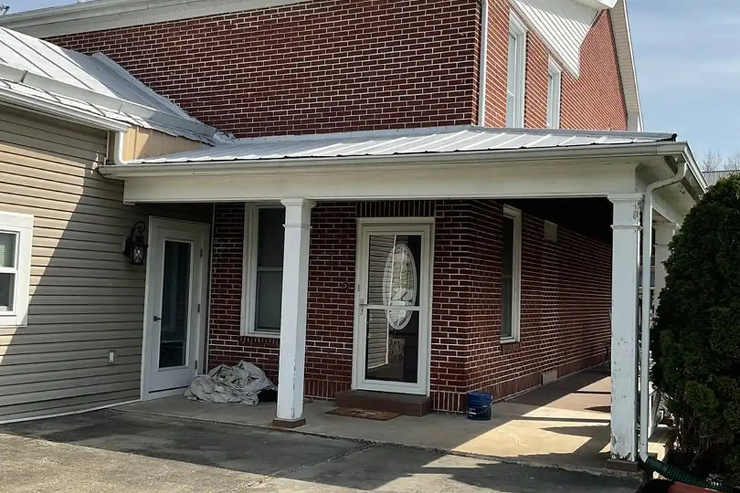 112 W Main St - View 5