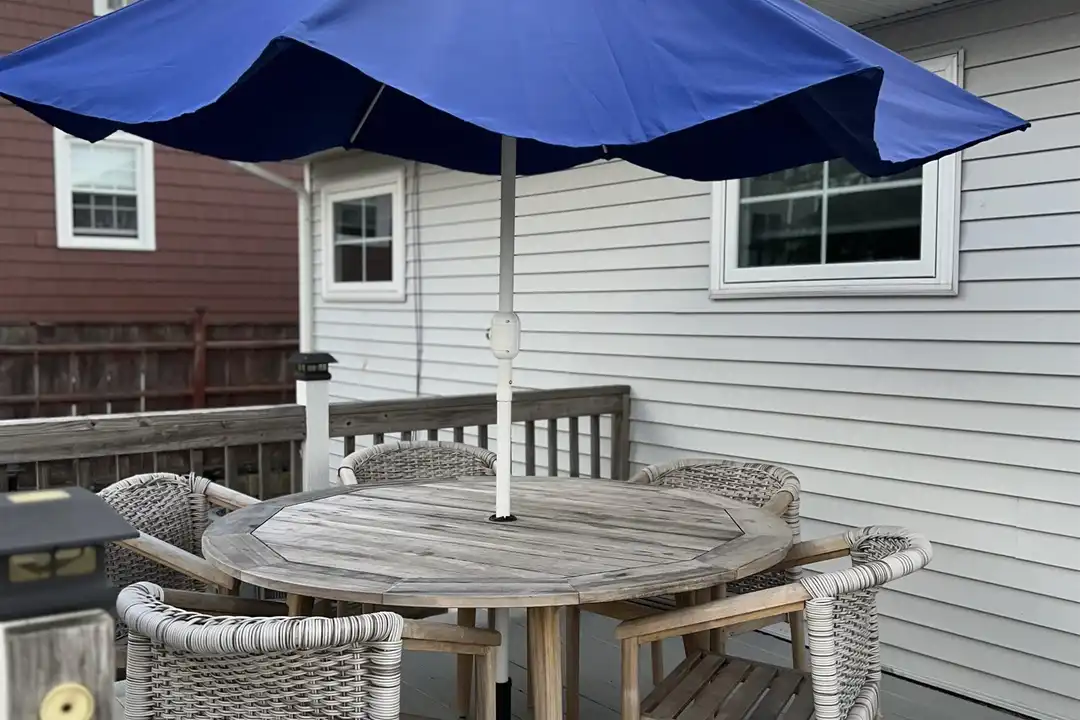 20 Lowell St - View 4
