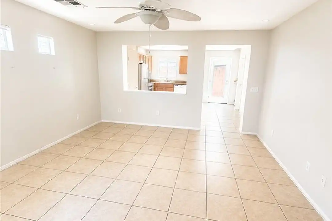 6037 Aripeka St - View 2
