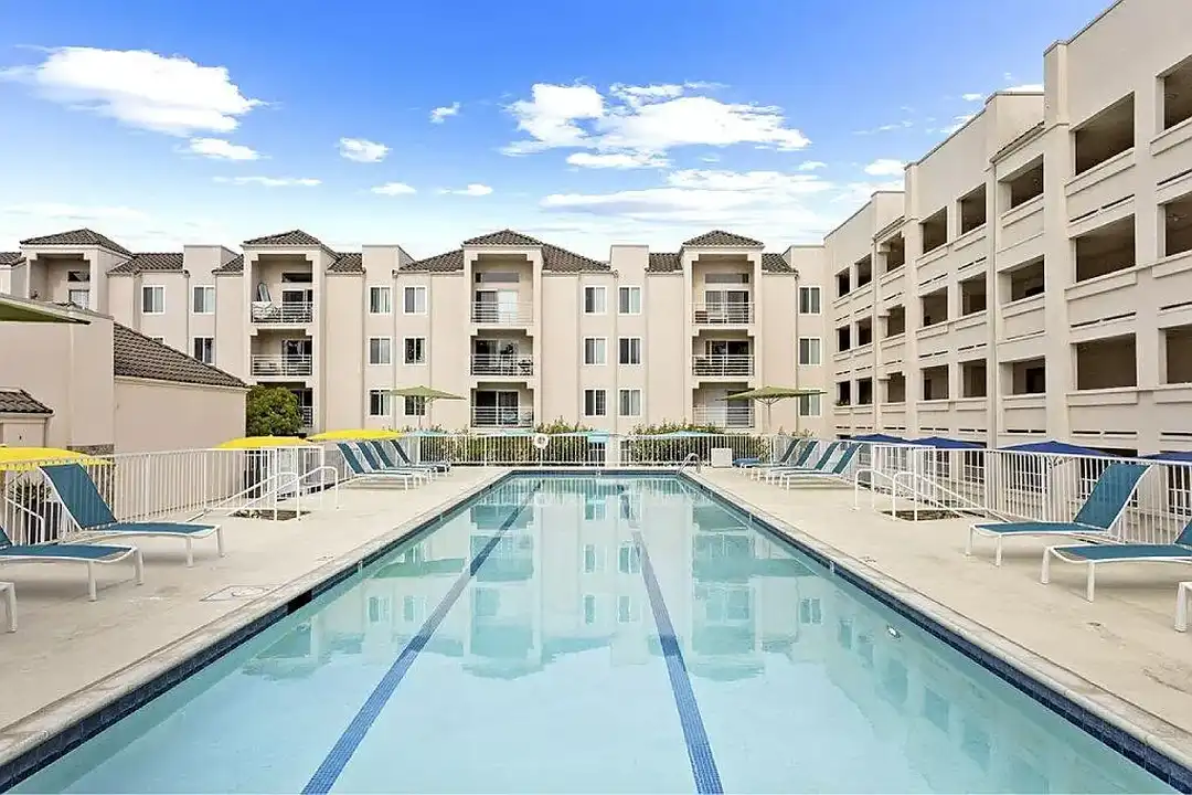 La Regencia Apartments – pohled 2