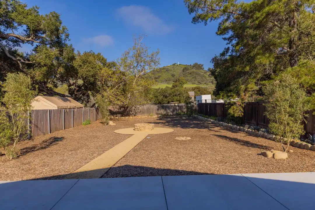 511 Burnham Rd - More