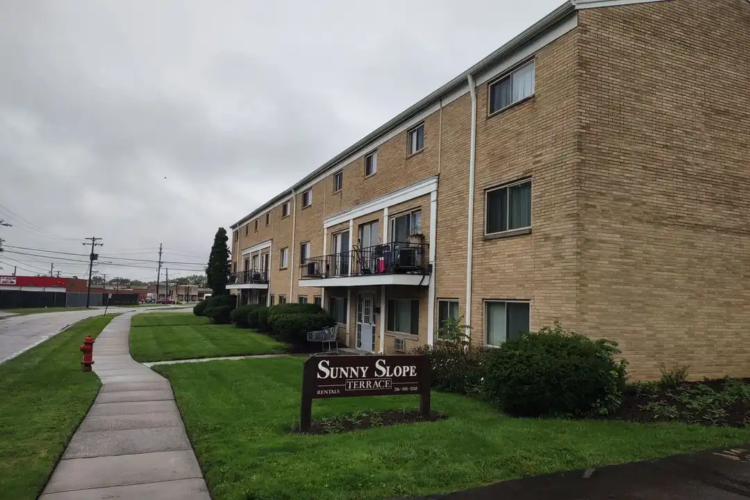 5383 Sunnyslope Rd unit 17 – photo 1 of 5