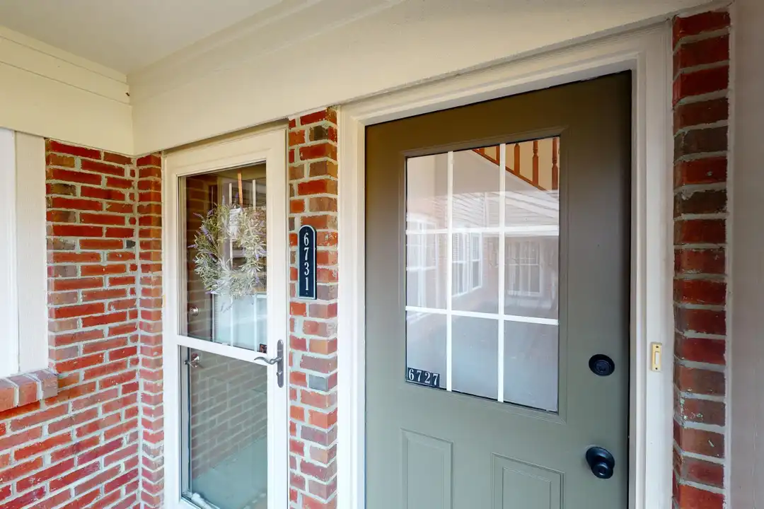 6727 Cloudscape Way – photo 1 of 34
