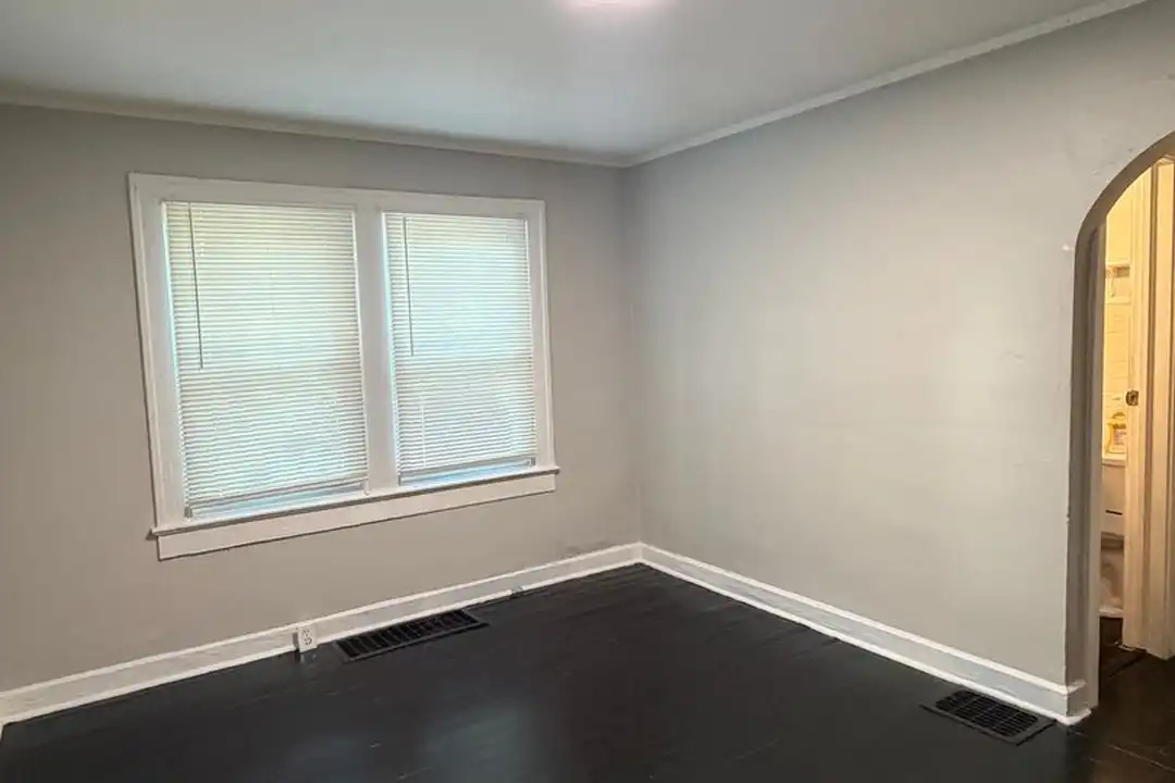 1028 N Olney St unit 1030 N Olney St – pohled 5