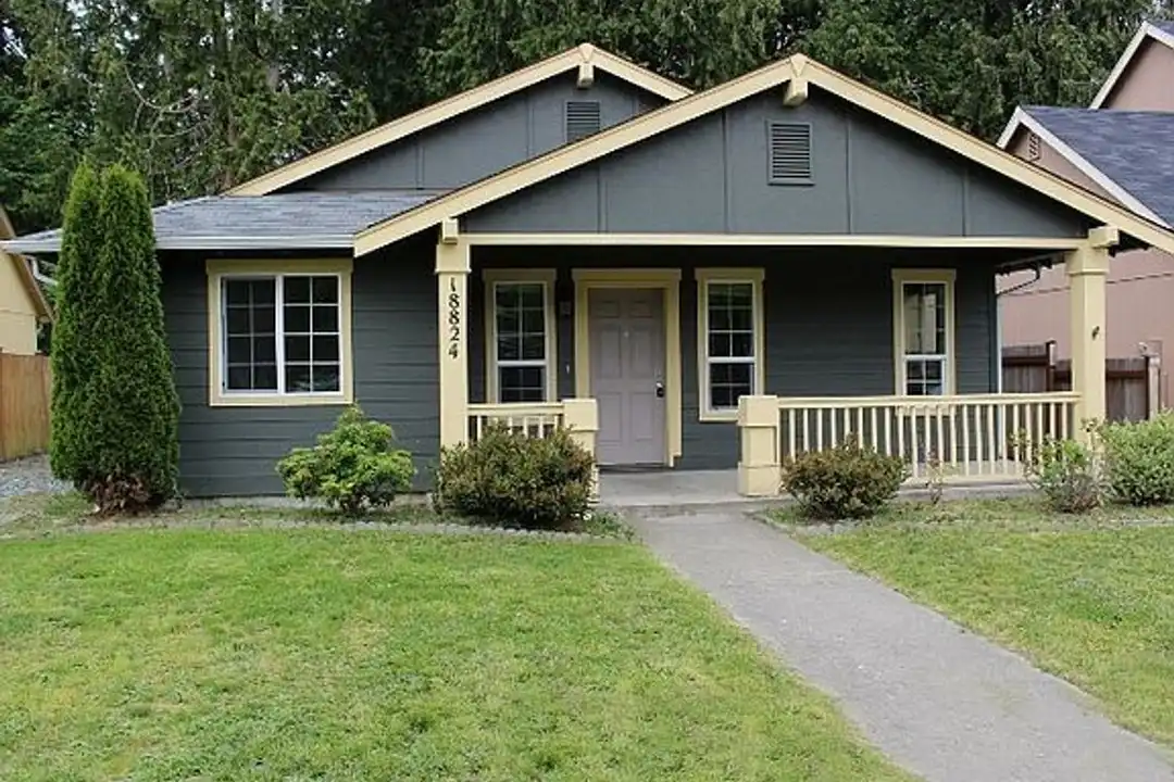 18824 18th Ave E – photo 1 of 25