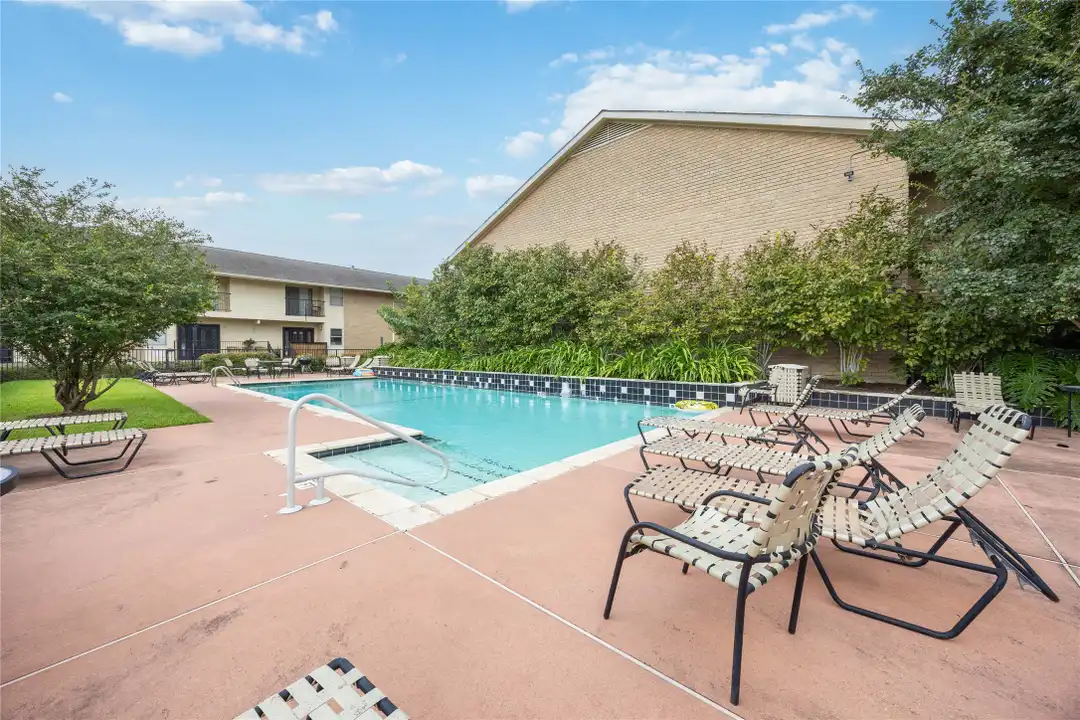 3131 Cummins St unit 3 - View 5