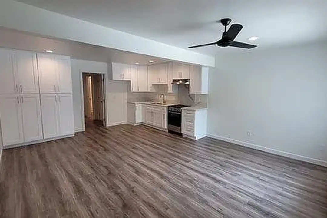 6933 N. Rosemead - View 6