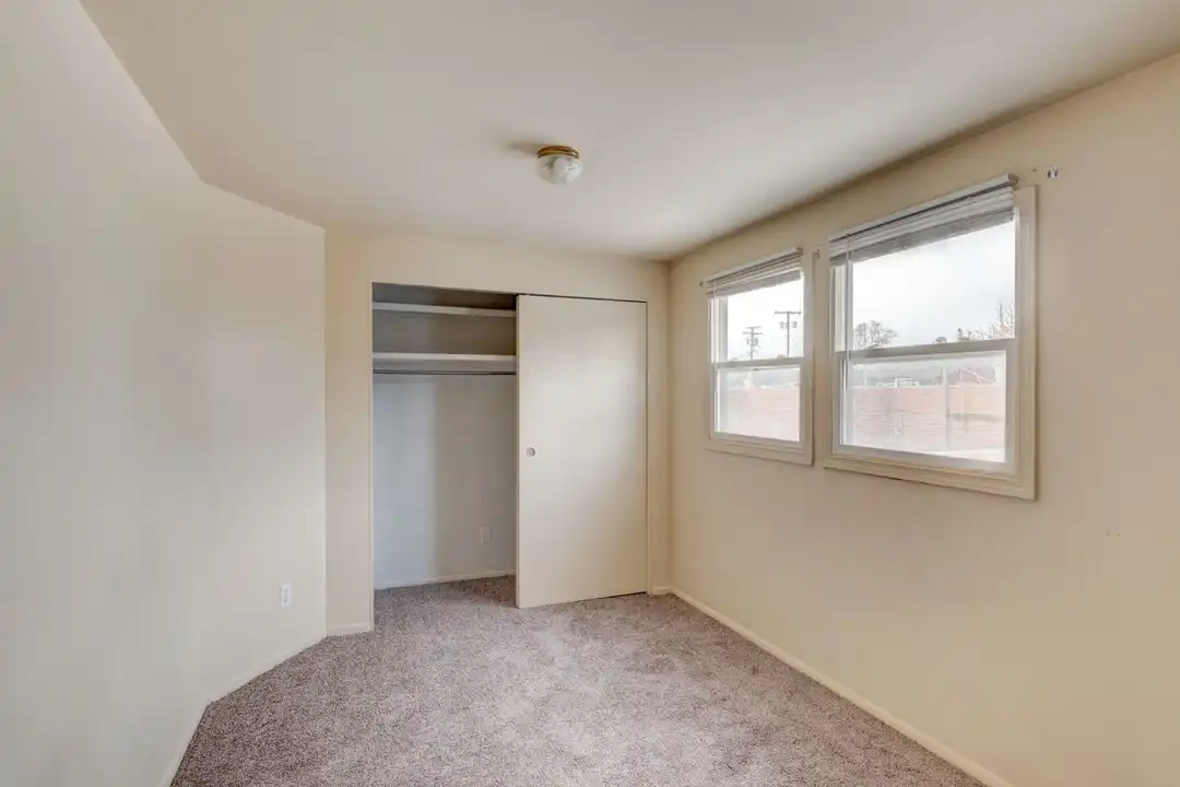 645 SE Fidalgo Ave unit Unit 203 - More