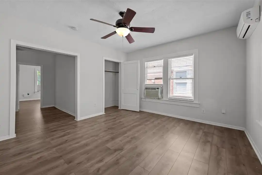 Apartment in Houston, Montrose - View 5