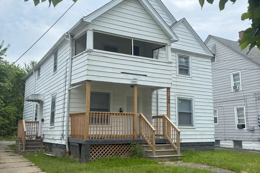 386 E 152nd St unit 386 E 152 ST - Unit UP – photo 1