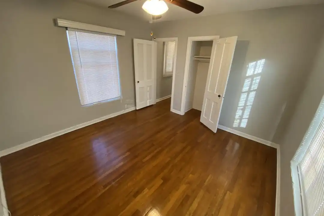 2732 N Martin Ave - View 6