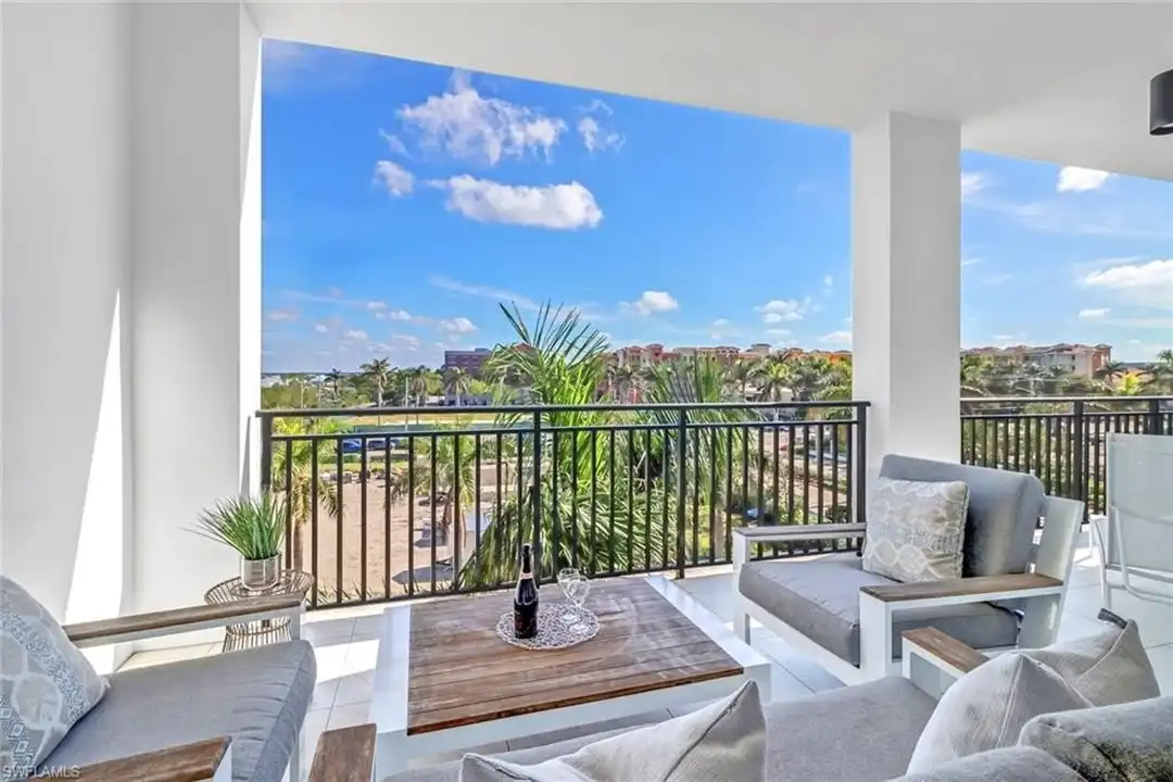 1135 3rd Ave S #415 - View 6