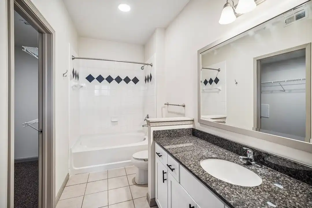 Berkshire Aspen Grove - View 3