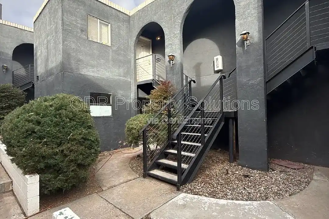Apartment in Albuquerque - View 2
